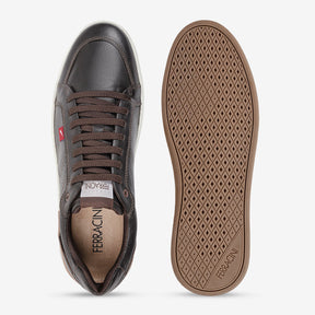 Tênis Masculino de Couro Chocolate Clint